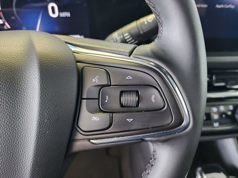 Certified 2025 Buick Envista Sport Touring image 20