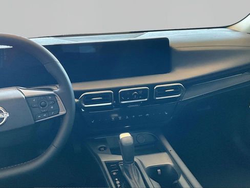 New 2026 Nissan Sentra SR FWD image 19