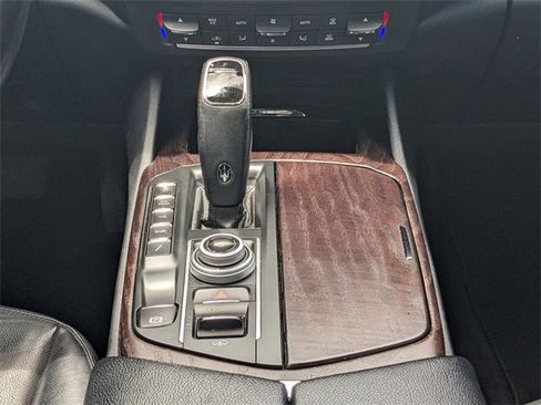 Used 2019 Maserati Levante image 19