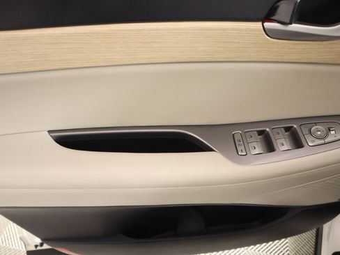 Used 2025 Hyundai Palisade Limited image 18