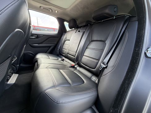 Used 2020 Jaguar F-PACE Prestige image 12