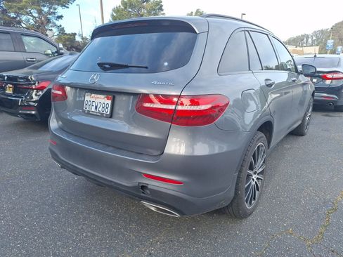 Used 2019 Mercedes-Benz GLC 300 4MATIC image 5