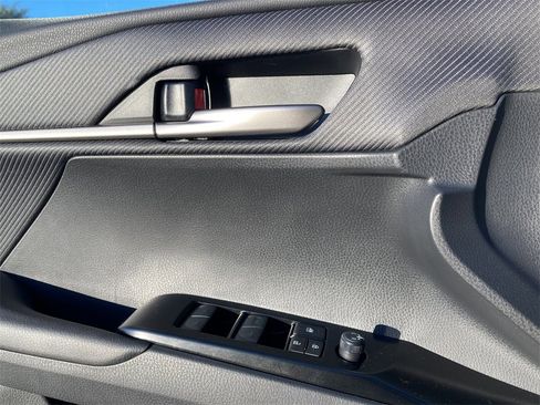 New 2026 Toyota Camry Hybrid image 13