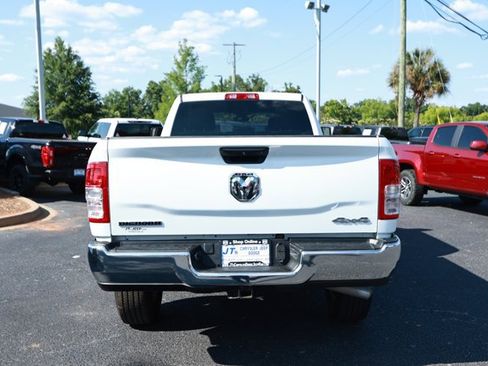 Used 2024 RAM 2500 Big Horn AWD/4WD image 7