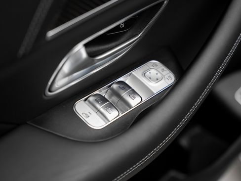 Used 2025 Mercedes-Benz GLS 63 AMG 4MATIC image 64