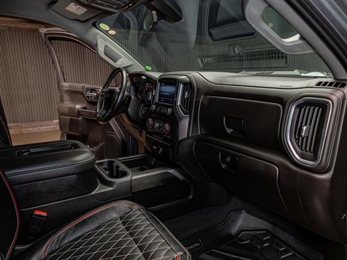 Used 2022 Chevrolet Silverado 1500 RST AWD/4WD image 13