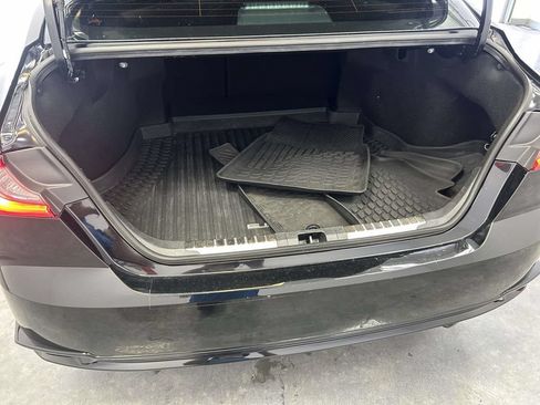 Used 2025 Toyota Camry XSE FWD image 12