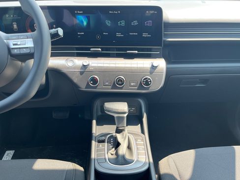 Certified 2026 Hyundai Kona SE AWD/4WD image 11