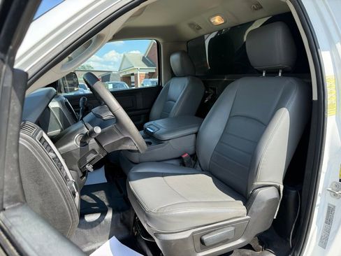 Used 2018 RAM 5500 Tradesman w/ Max Tow Package AWD/4WD image 3
