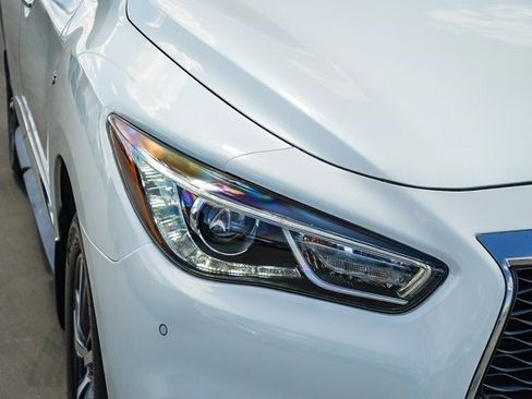 Used 2019 INFINITI QX60 Luxe w/ Essential Package FWD image 9