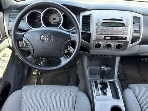 Used 2010 Toyota Tacoma PreRunner RWD image 18