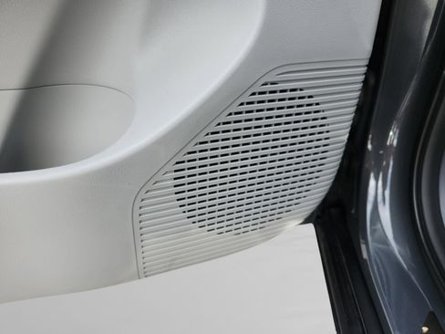 New 2026 Hyundai Kona SEL Premium image 16