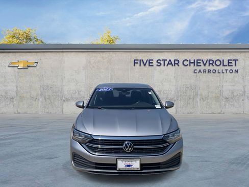Used 2023 Volkswagen Jetta SE FWD image 3