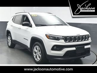 Used 2024 Jeep Compass Latitude video 1