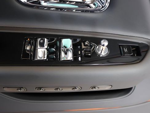 New 2025 Rolls-Royce Spectre AWD/4WD image 15