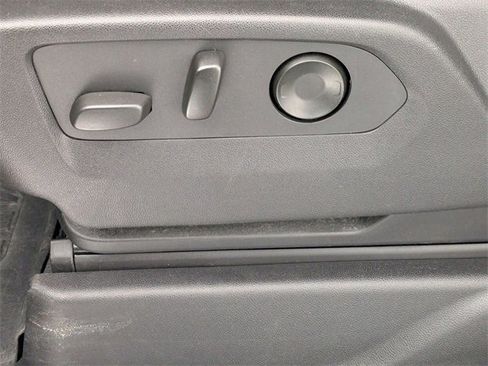 Used 2022 GMC Yukon SLT w/ SLT Luxury Package image 14