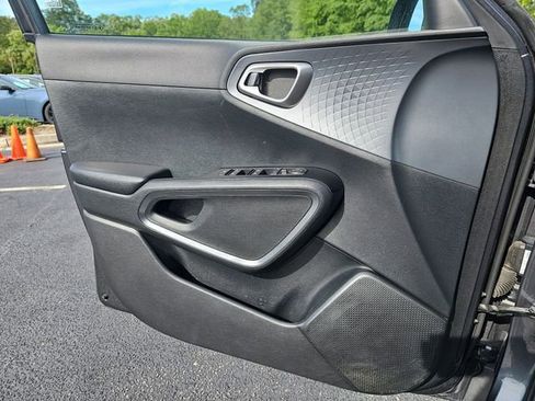 Used 2021 Kia Soul S FWD image 31