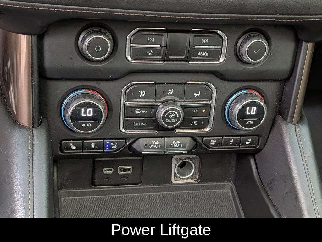 Used 2023 Chevrolet Tahoe High Country w/ Premium Package 2 AWD/4WD image 17