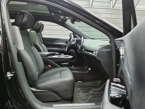 Used 2024 Cadillac Lyriq Tech w/ Driver Assist Package AWD/4WD image 15