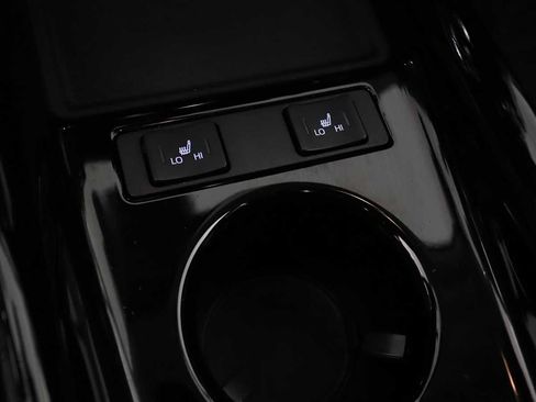 Used 2020 Toyota Prius Prime LE FWD image 24
