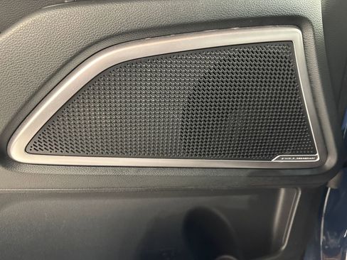 Used 2025 Kia Telluride AWD image 27