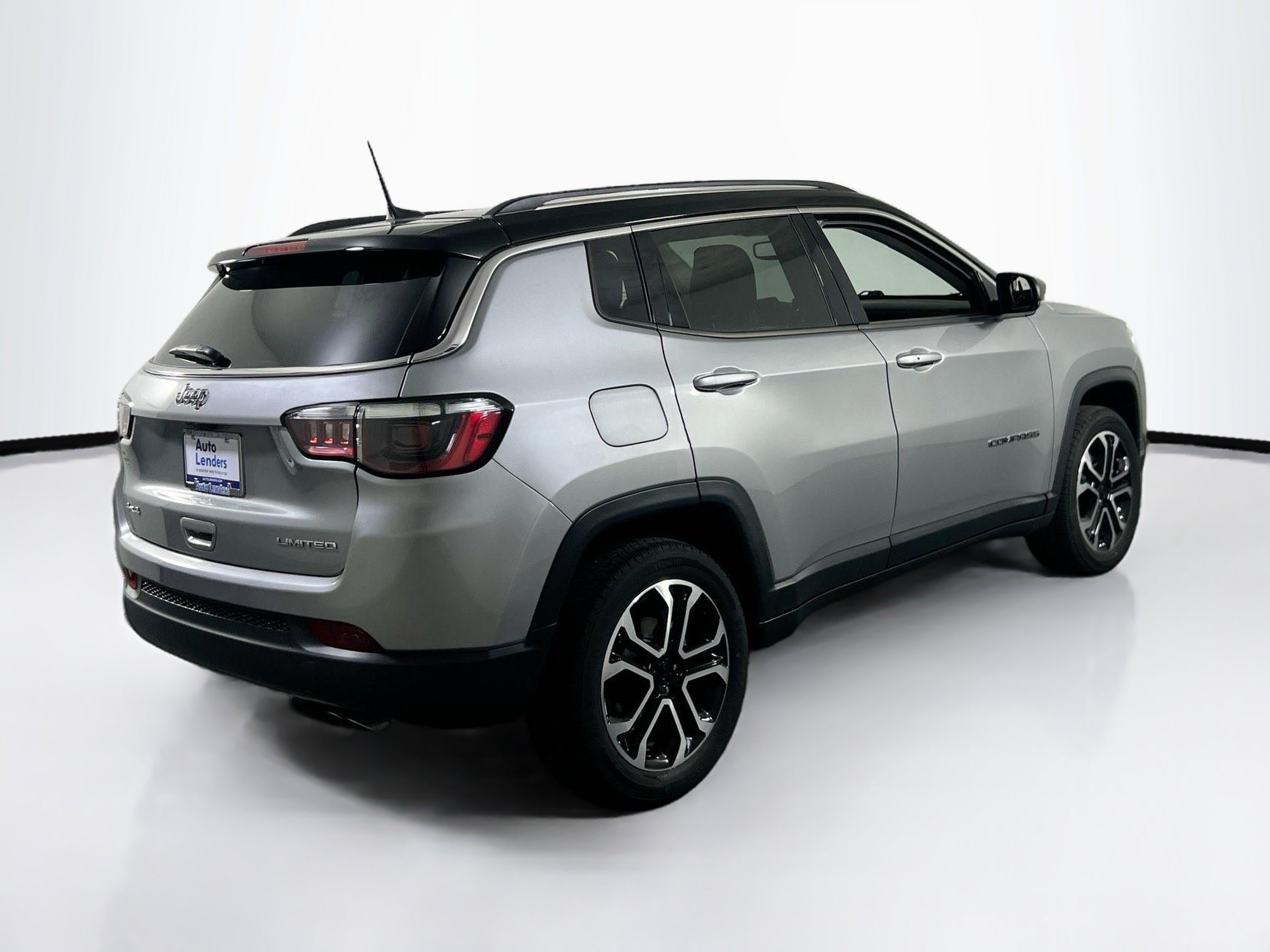 Used 2022 Jeep Compass Limited AWD/4WD image 5