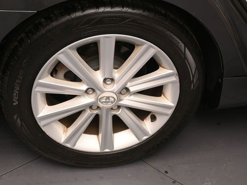 Used 2012 Toyota Camry XLE image 5