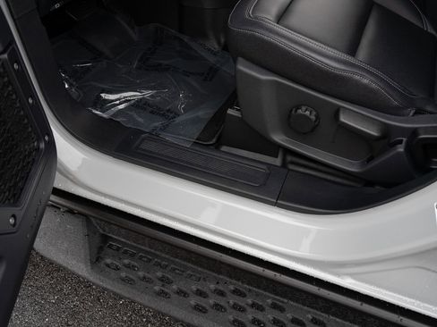 New 2026 Ford Bronco Badlands AWD/4WD image 31