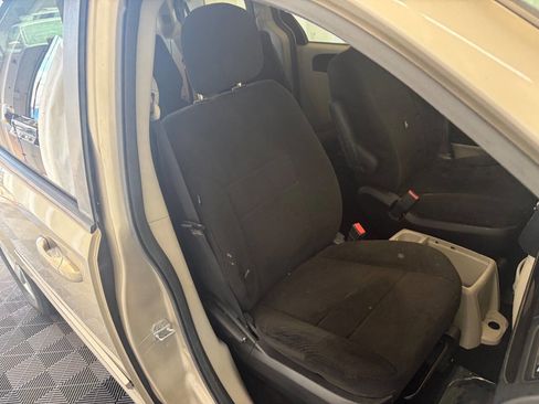 Used 2013 Dodge Grand Caravan SE FWD image 24