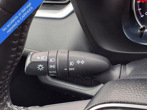 Used 2019 Toyota RAV4 XLE Premium image 22