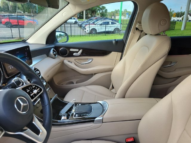 Used 2022 Mercedes-Benz GLC 300 4MATIC image 18