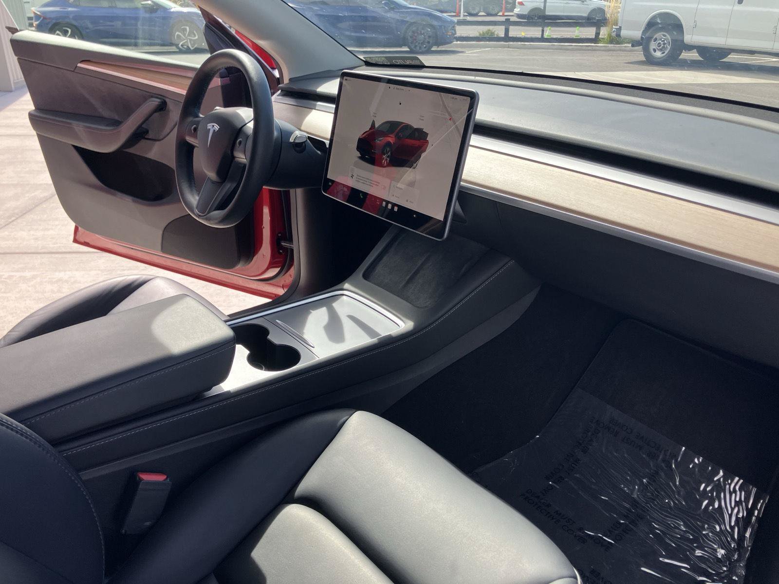 Used 2023 Tesla Model Y Long Range AWD/4WD image 21