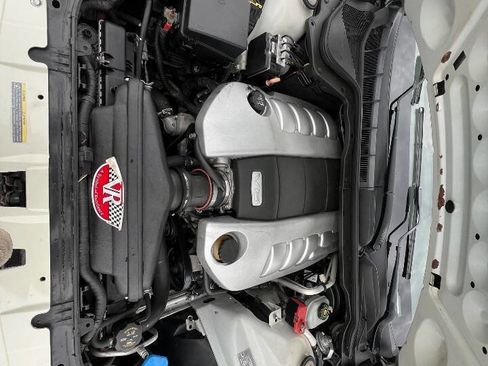 Used 2008 Pontiac G8 GT w/ Premium Package RWD image 16