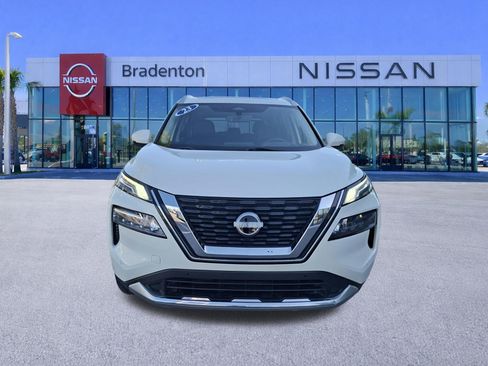 Certified 2023 Nissan Rogue Platinum w/ Platinum Premium Package FWD image 2