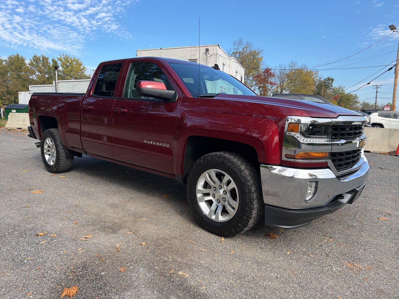 Used 2017 Chevrolet Silverado 1500 LT w/ All Star Edition AWD/4WD image 8