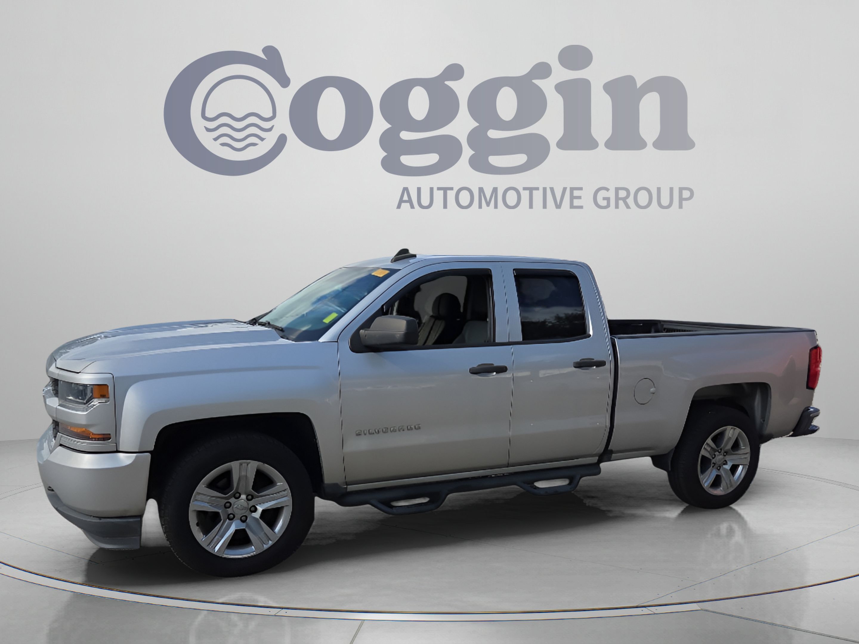Used 2017 Chevrolet Silverado 1500 Custom w/ Custom Convenience Package RWD image 1