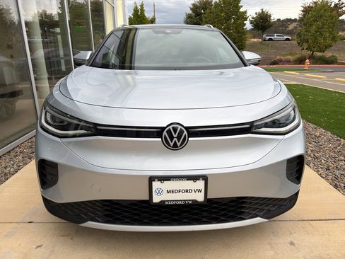 Used 2021 Volkswagen ID.4 Pro S w/ Gradient Package image 3