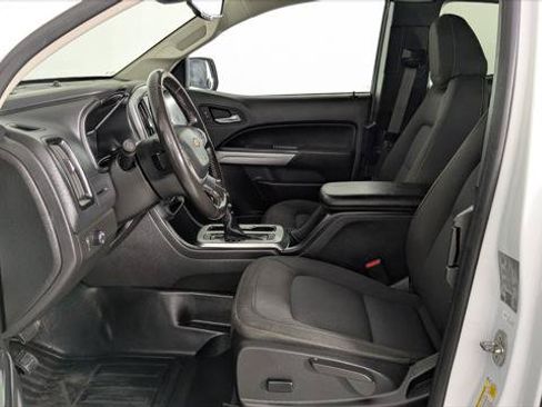 Used 2022 Chevrolet Colorado LT w/ Fleet Safety Package RWD image 13
