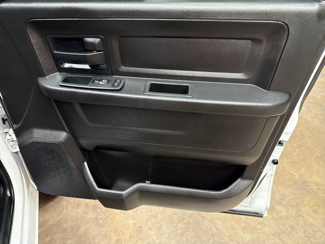 Used 2018 RAM 3500 Tradesman w/ Chrome Appearance Group AWD/4WD image 24