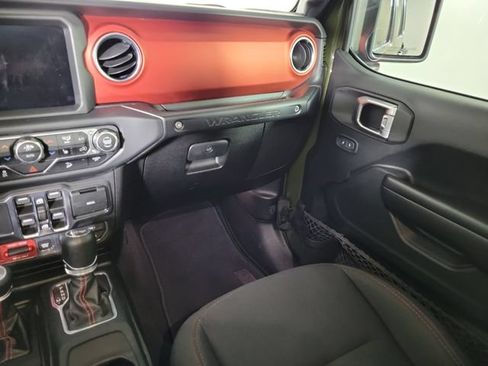 Used 2020 Jeep Wrangler Unlimited Rubicon AWD/4WD image 15