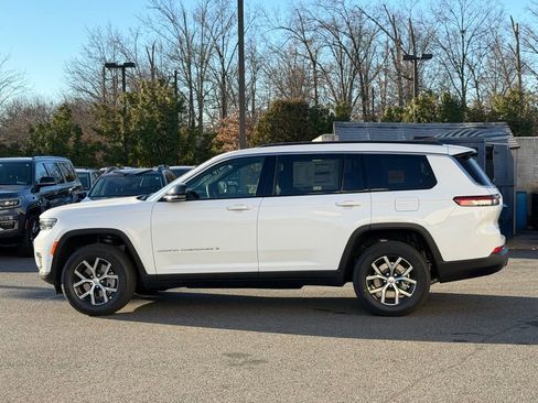 New 2025 Jeep Grand Cherokee L Limited image 10