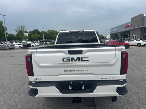 Used 2025 GMC Sierra 2500 Denali Ultimate AWD/4WD image 6