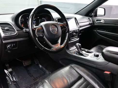 Used 2020 Jeep Grand Cherokee Limited X image 12