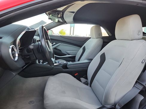 Used 2023 Chevrolet Camaro LT image 13