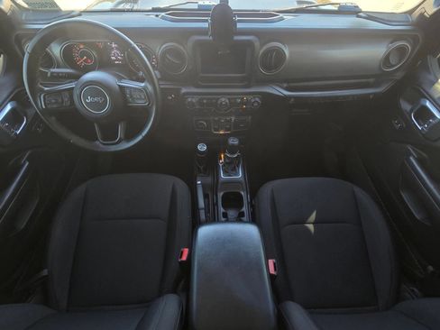 Used 2022 Jeep Wrangler Unlimited Sport AWD/4WD image 9