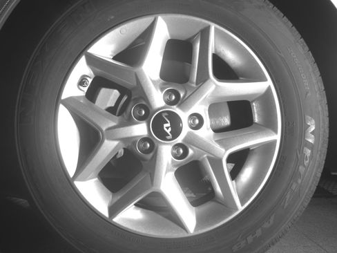 Used 2025 Kia Soul LX w/ LX Technology Package image 17