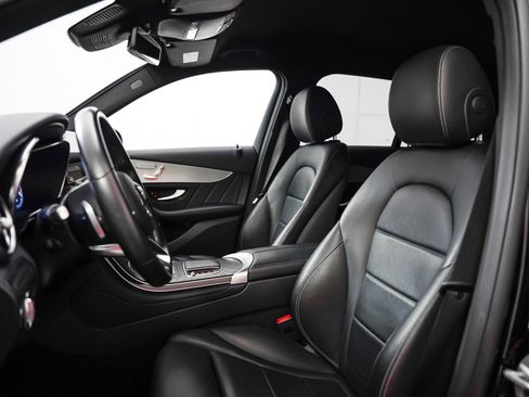 Certified 2022 Mercedes-Benz GLC 300 image 8