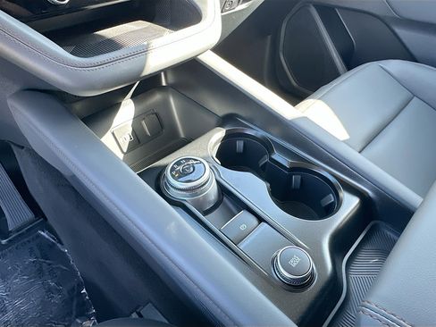 New 2026 Ford Explorer Active image 12