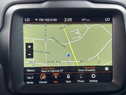 Used 2023 Jeep Renegade Trailhawk image 22