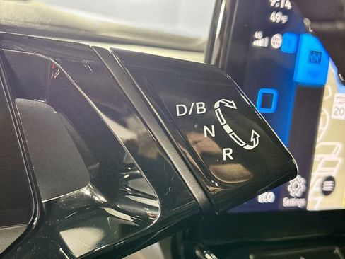 Used 2023 Volkswagen ID.4 Pro S image 18